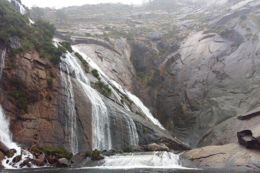 Ézaro waterfall