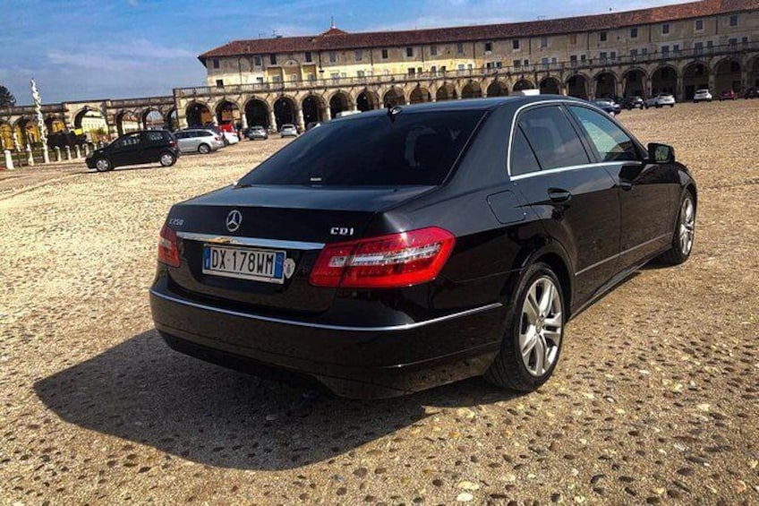 Show item 2 of 9. Venice Airport (VCE) - Lido di Jesolo / Private Transfer (up to 3 pax)
