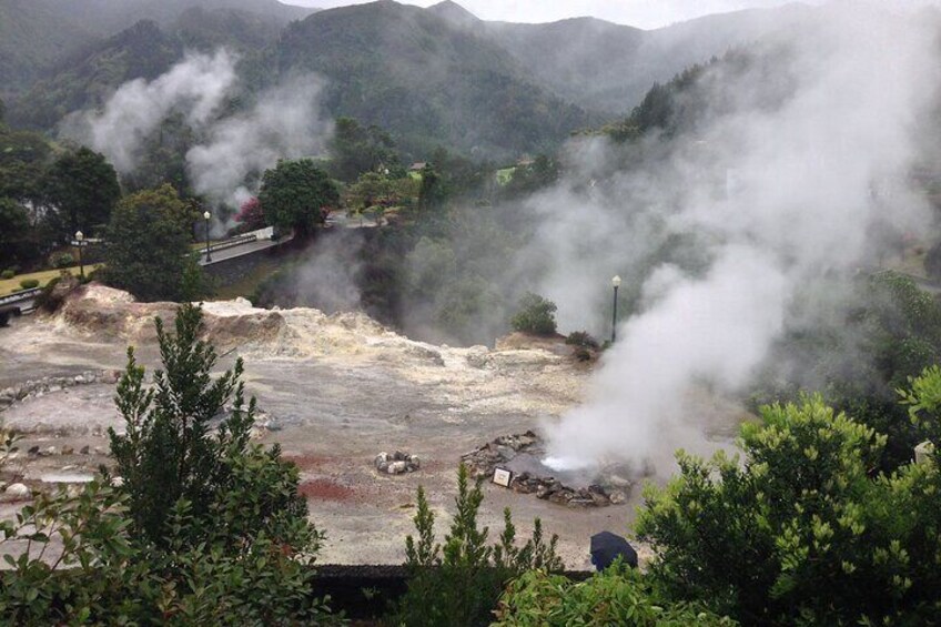 Full-Day Furnas Tour: Lake, Fumaroles and Thermal Pools 4x4