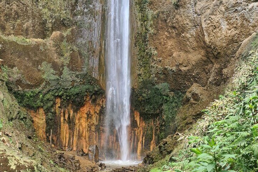 Full-Day Furnas Tour: Lake, Fumaroles and Thermal Pools 4x4