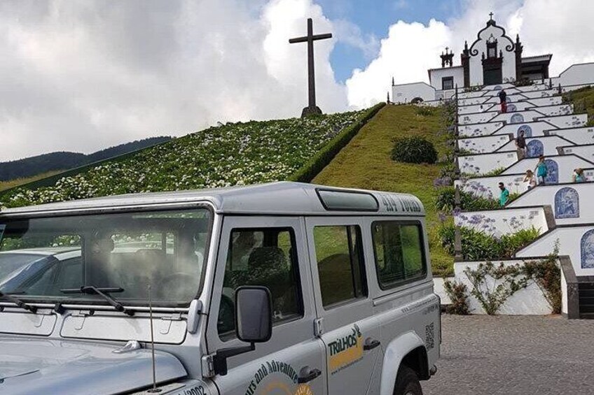 Full-Day Furnas Tour: Lake, Fumaroles and Thermal Pools 4x4