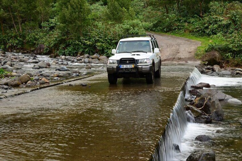 Discover the unexplored beauty of the island by 4x4 tour - the Nordeste