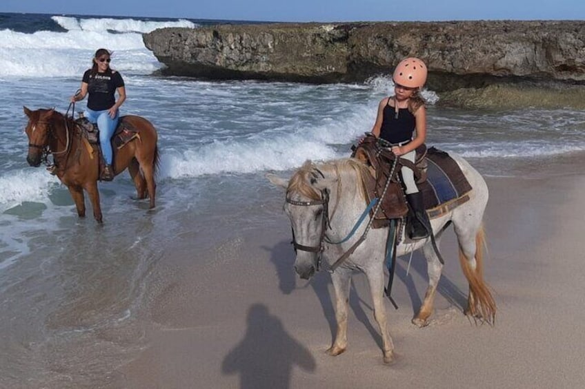 Aruba Countryside: Horseback Adventure to Urirama Cove