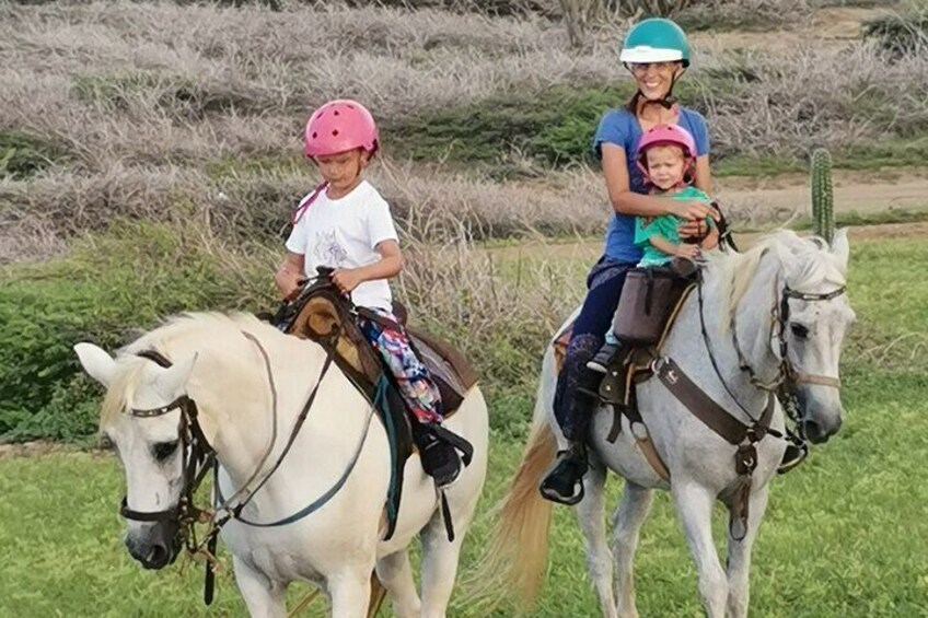 Aruba Countryside: Horseback Adventure to Urirama Cove