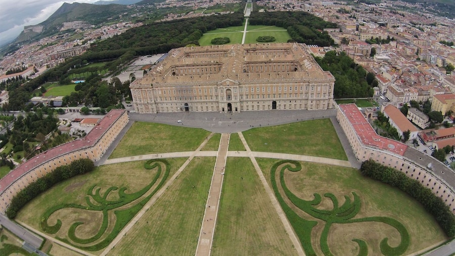 Private tour Royal Palace of Caserta, from Naples