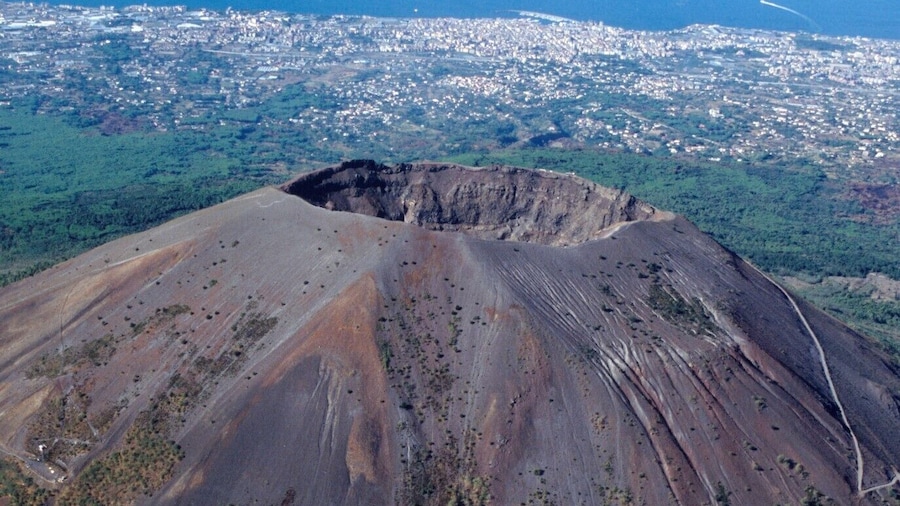 Top of Mt Vesuvius in Italy
