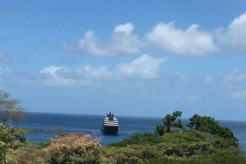 Full Island Tour (Including Lunch & Snorkeling)