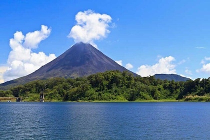 3 Days Costa Rica: Arenal Volcano- Monteverde -Manuel Antonio From San José