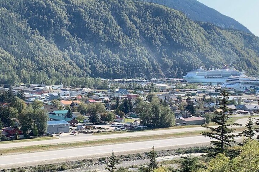 The mighty Skagway Overlook! It's one of our amazing stops on the tour. 