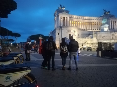 Tour in e-bike di Roma di notte