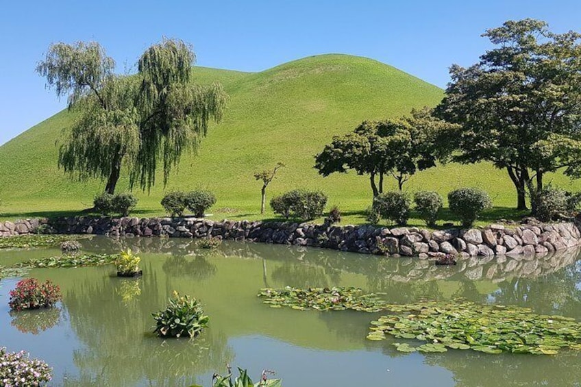 Daerungwon twin Tomb 