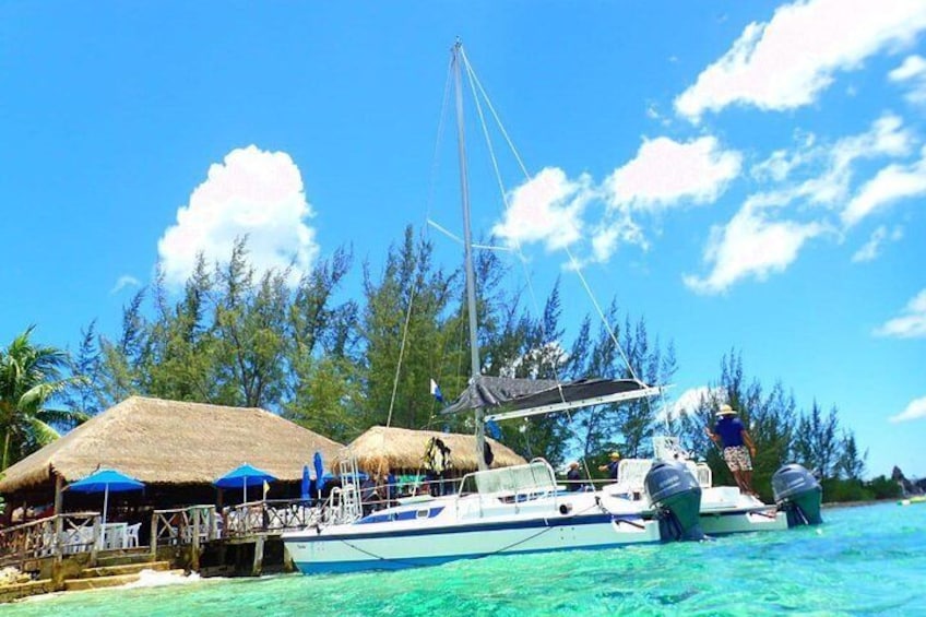 Tortugas Beach Club