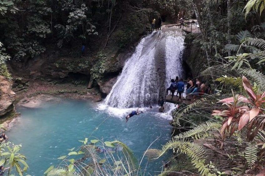 Blue Hole - Dive