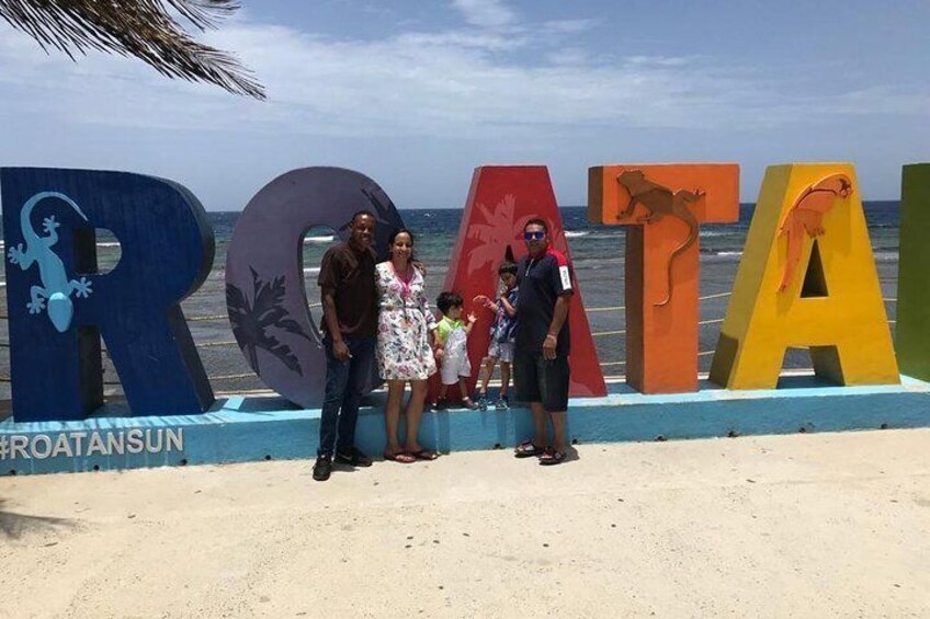 Roatan Island Tour & Daniel Johnson's Monkey and Sloth Hangout Tour