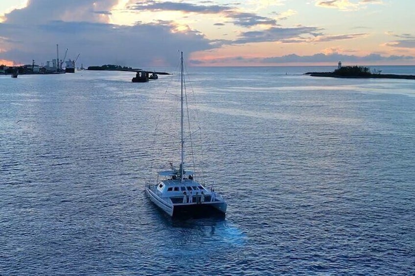 Bahamas Sunset Sail and Dine with Spectacular Views 