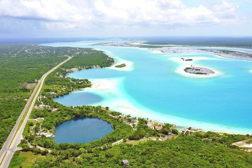 BACALAR – 7 Colors Lagoon with transportation from Costa Maya