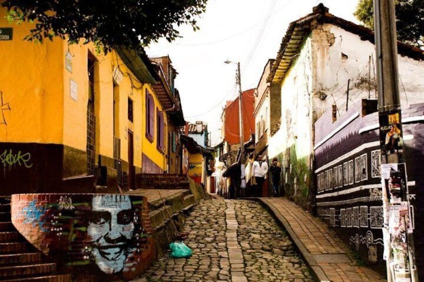 Private Bogota Layover Tour with transfer in & out (3 Hrs.)