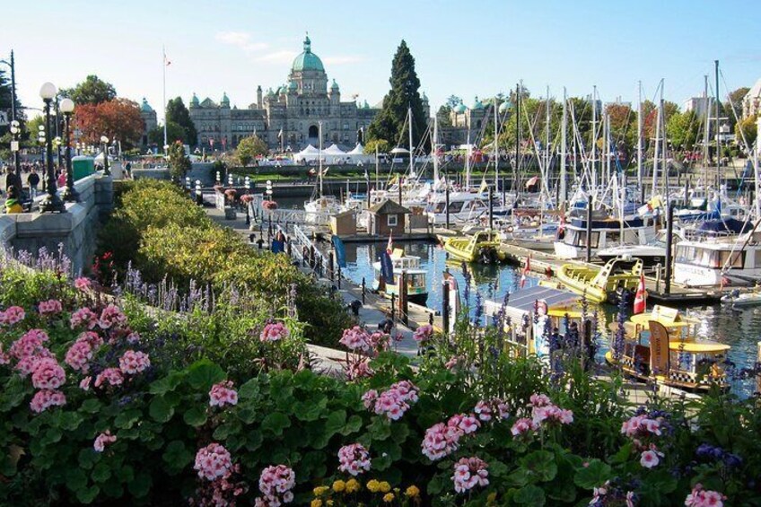 Private Tour: Victoria and Butchart Gardens Day Trip