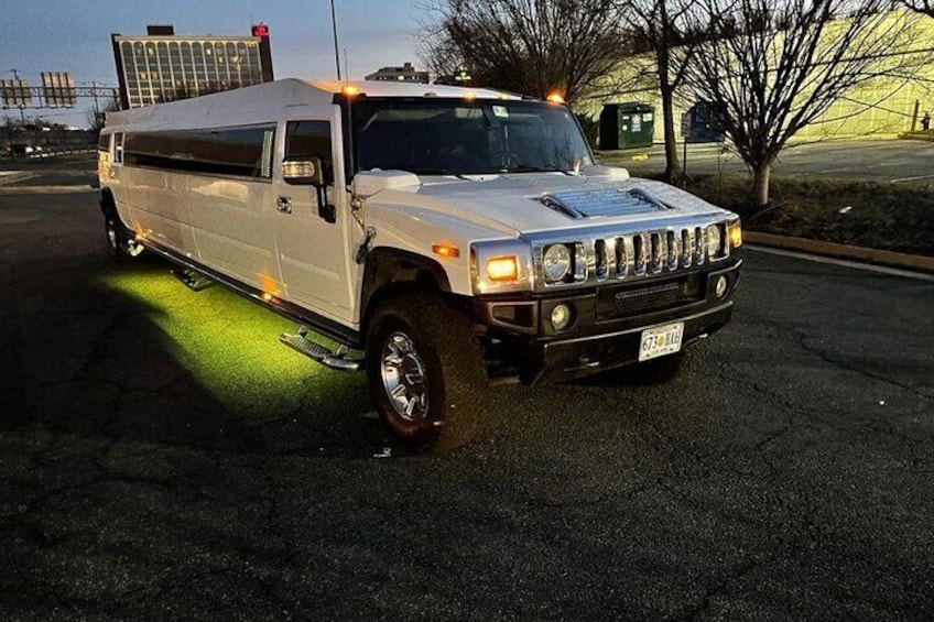 Hummer Limo Private Tour of Washington DC