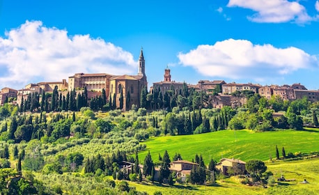 Tuscany Day Trip from Rome including 3 course Lunch & Wine Tasting