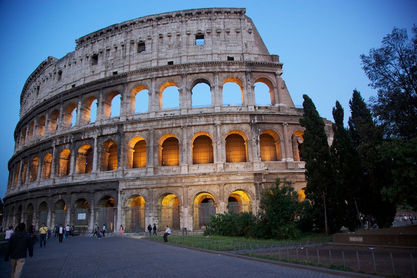 Colosseum by Evening Group Tour with Arena Access & Optional Underground