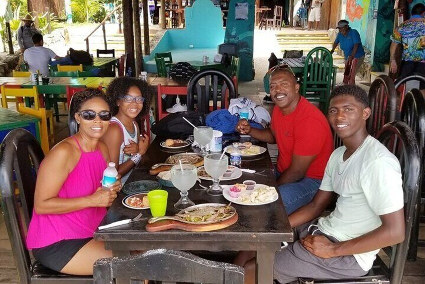 Cozumel Jeep Adventure to Jade Caverns with Lunch and Snorkel