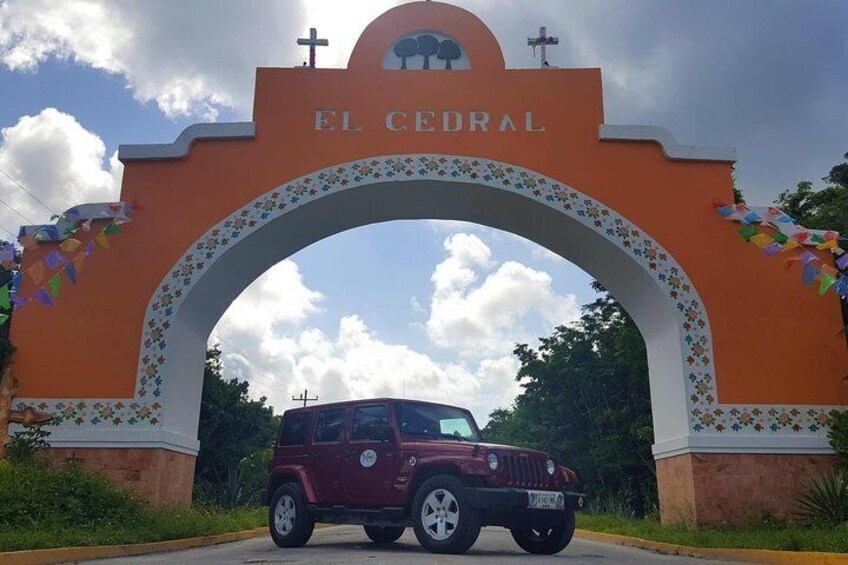 Cozumel Jeep Adventure to Jade Caverns with Lunch and Snorkel