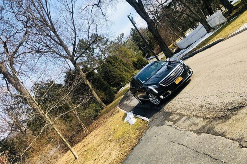 Show item 5 of 7. New York Airport Luxury Transfer : Newark Airport to New York City