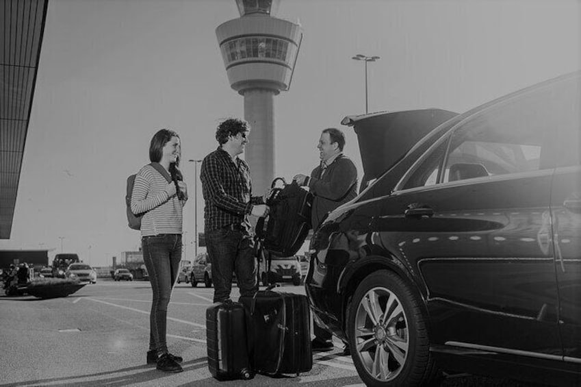 Show item 4 of 7. New York Airport Luxury Transfer : Newark Airport to New York City