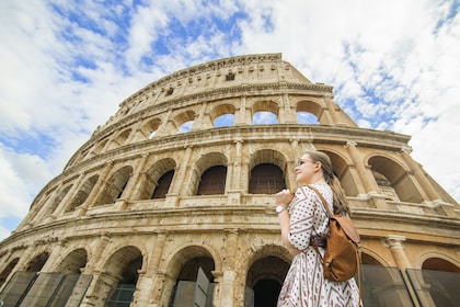 Evite las colas: visita guiada al Coliseo, el Foro Romano y el monte Palati...