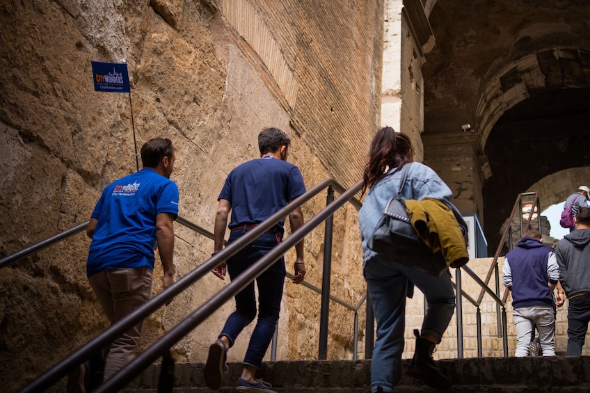 Skip the Line: Colosseum, Roman Forum & Palatine Hill Guided Tour
