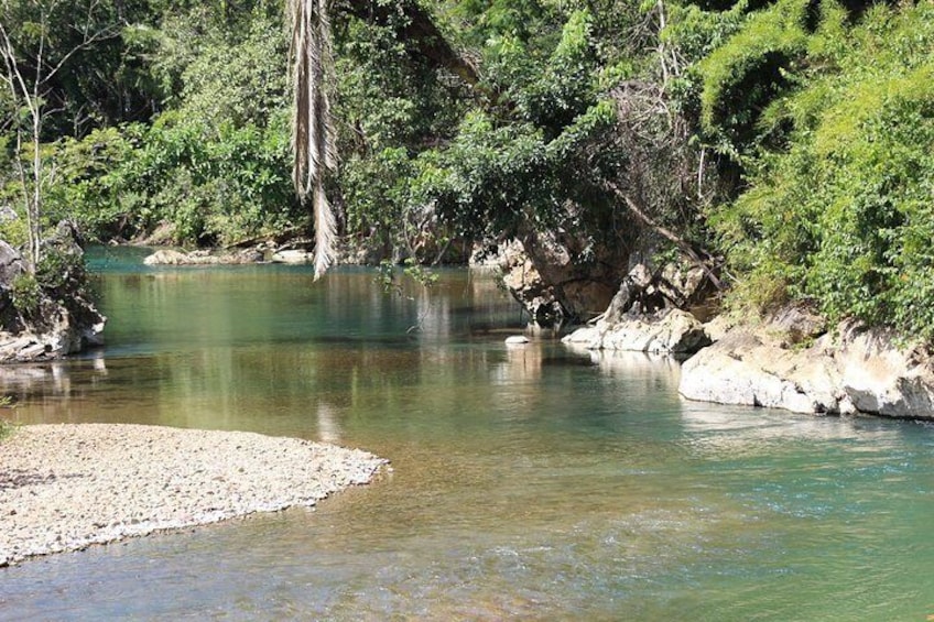 Hassle free Cave Tubing tour from Belize City