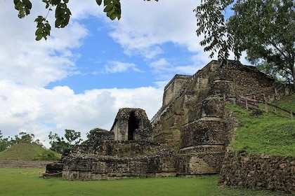 Cave Tubing och Altun Ha Mayan Ruin från Belize City med lunch