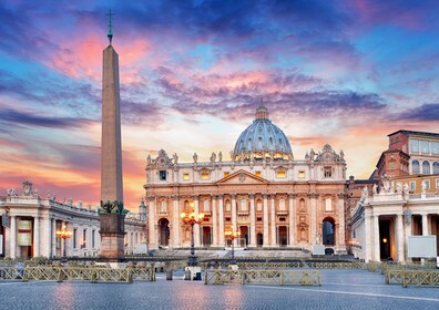 Vatikaanin museot, Sikstuksen kappeli ja Pietarinkirkko, täysin opastettu k...