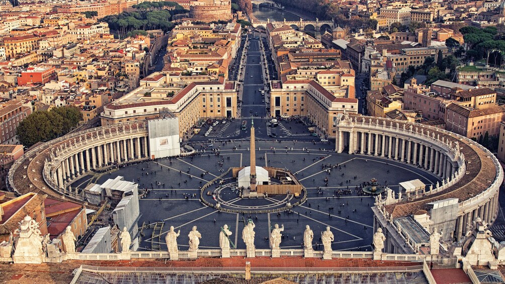 Papal Audience Experience Tickets with Expert Guide Included