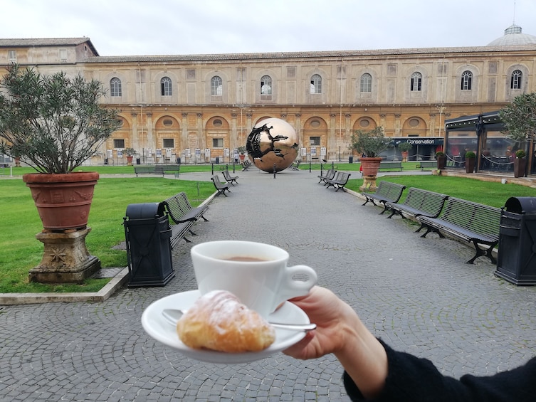 Early Access Vatican & Sistine Chapel with VIP Breakfast