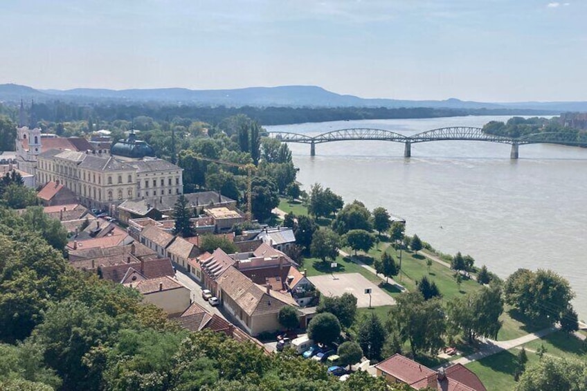 Danube Bend Tour to Esztergom, Visegrád and Szentendre (Full-day Private Tour)