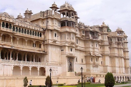 Udaipur UNESCO Heritage Day Tour