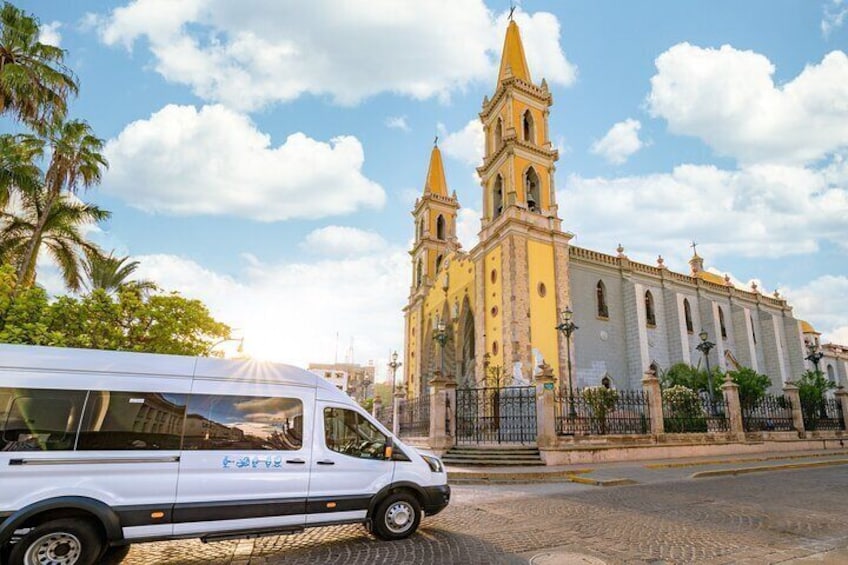 Mazatlan Sightseeing and Golden Zone