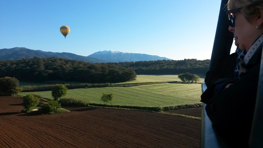 Hot Air Balloon Flight with optional Pick up from Barcelona