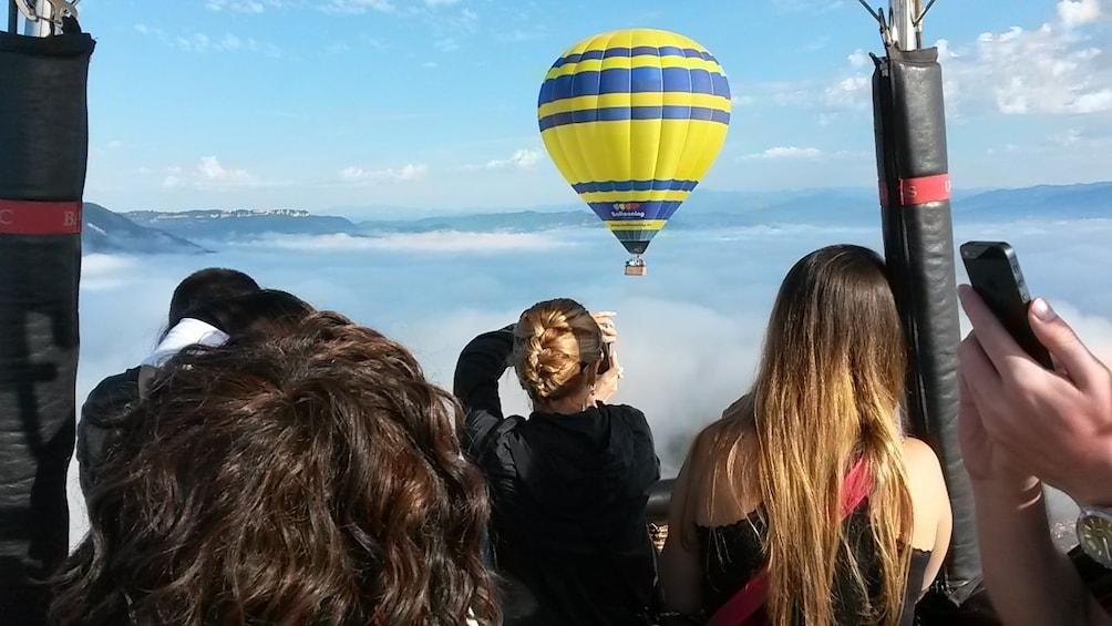 Hot Air Balloon Flight with optional Pick up from Barcelona