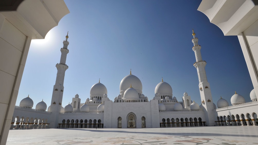 sheikh zayed mosque mosque in abu dhabi 