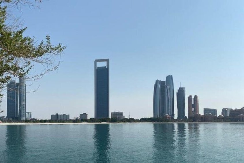 Abu Dhabi tour with Sheikh Zayed Grand Mosque ,and Qasr Al Watan