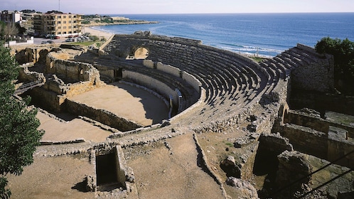 Tur i liten grupp till romerska Tarragona och medelhavsorten Sitges