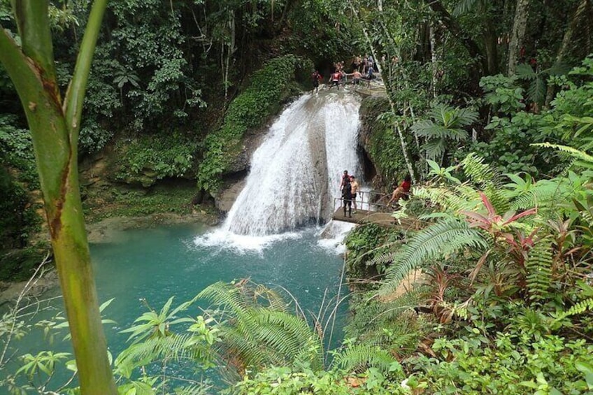 Combo Blue Hole & River Tubing Tour from Ocho Rios