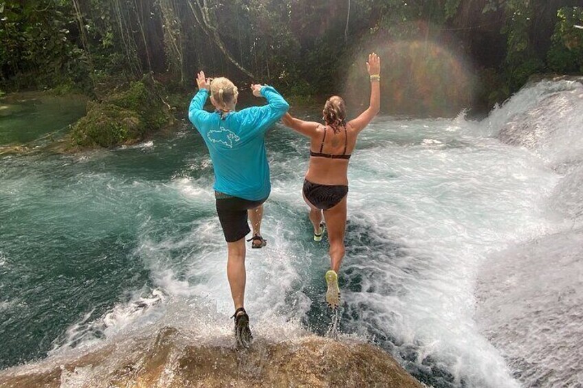 Combo Blue Hole & River Tubing Tour from Ocho Rios