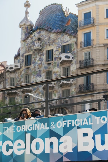 Barcelona Hop-On Hop-Off Bus Tour by Bus Turistic