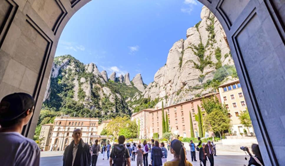 Montserrat Monastery Tickets with Transport Pass & Lunch