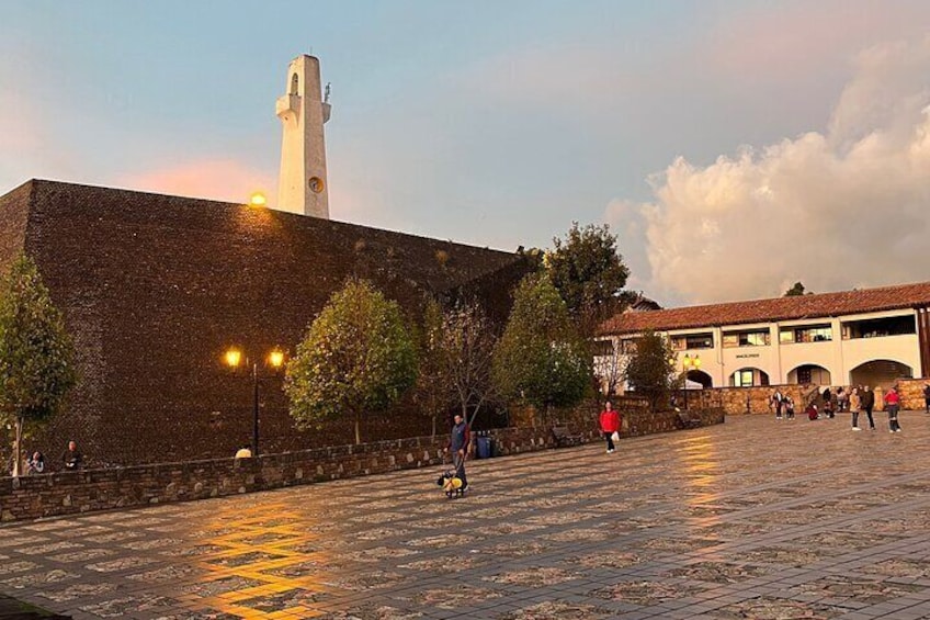 5 Top Sights in Zipaquira and Guatavita in One Day, SMALL GROUP
