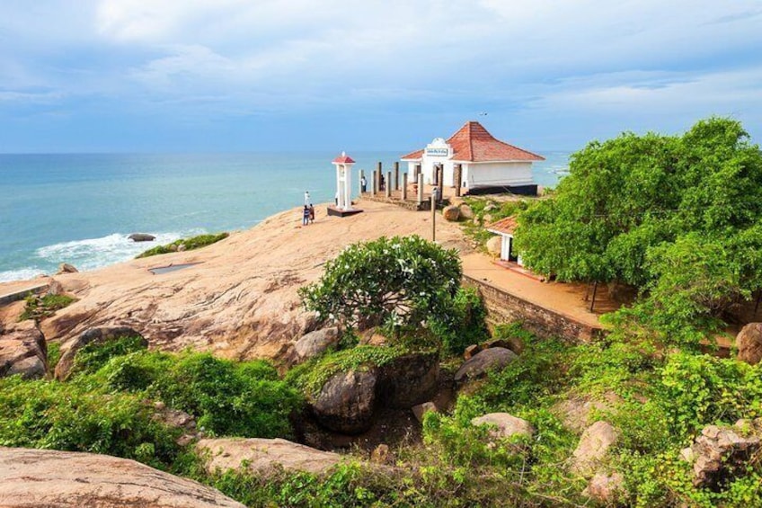 Temple Quest in Southern Sri Lanka from Hambantota Harbor